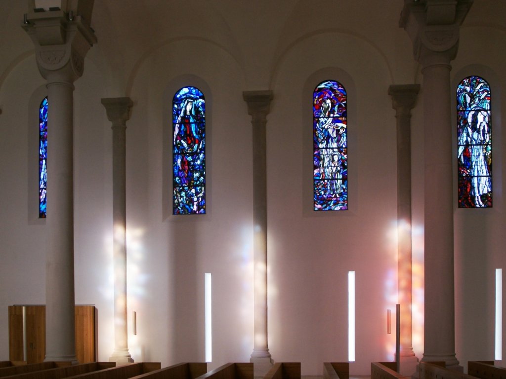 Neue Pfarrkirche Heiliger Ulrich Innenraum 2